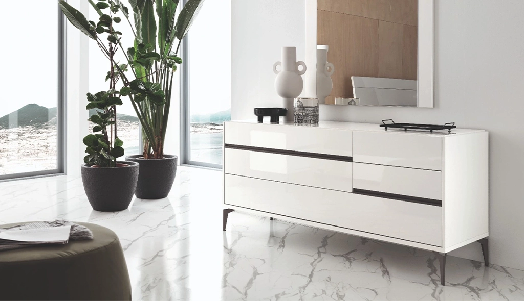 Costa Blanca dresser